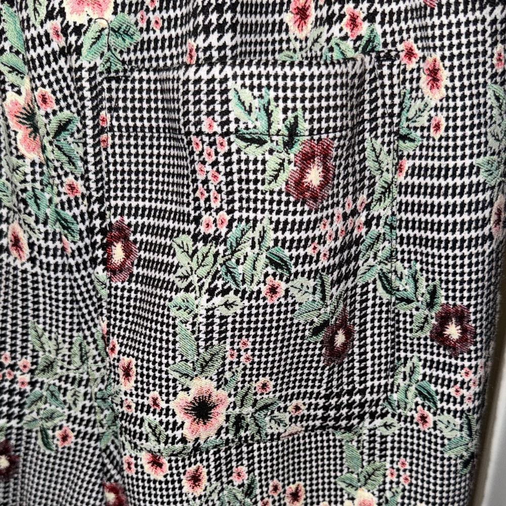 Urban Outfitters Gray Floral Plaid Trousers - Picture 5 of 7